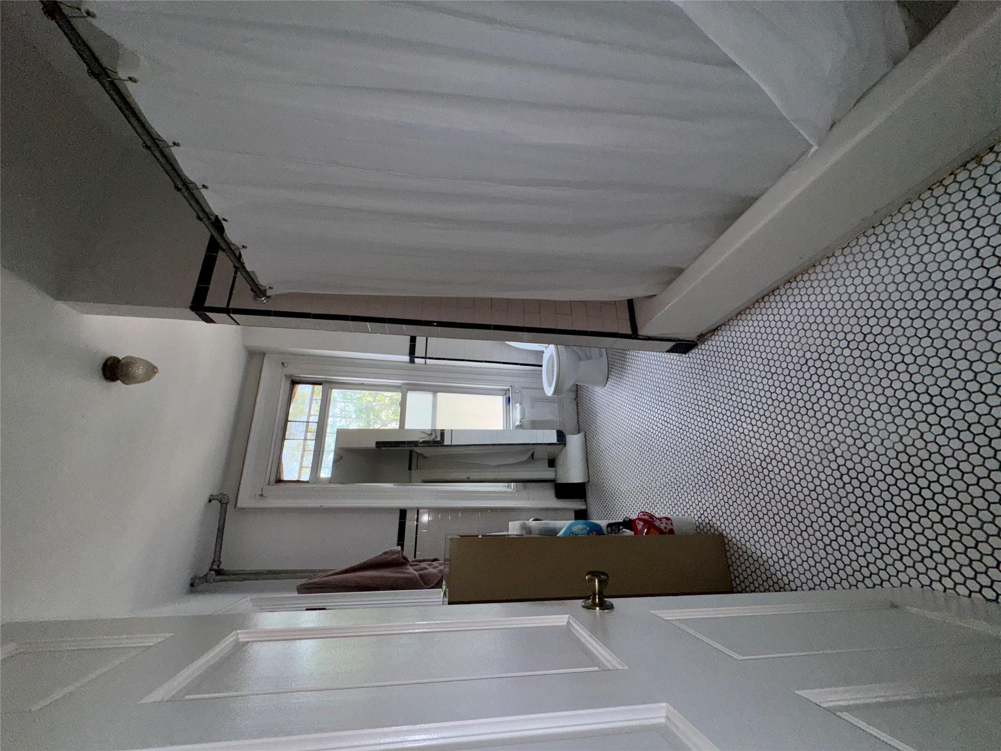 21 Jefferson Street, Brooklyn, NY 11206