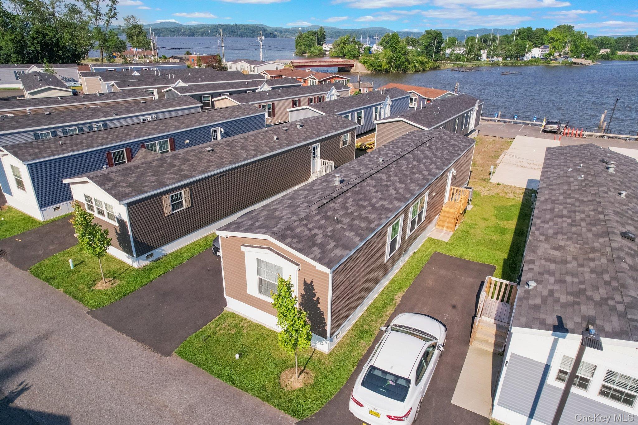 13 Windward Wy, Stony Point, NY 10980