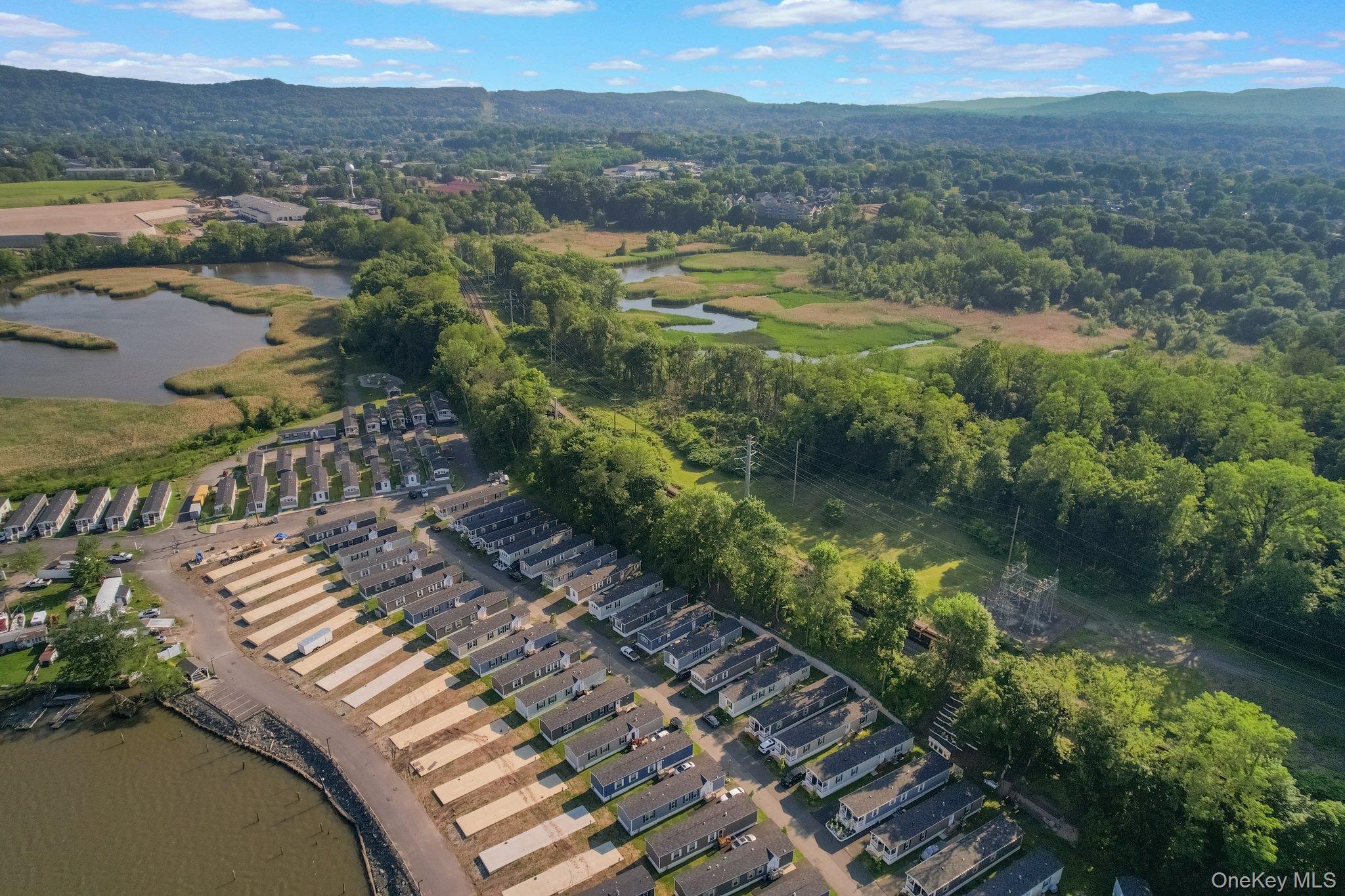 13 Windward Wy, Stony Point, NY 10980