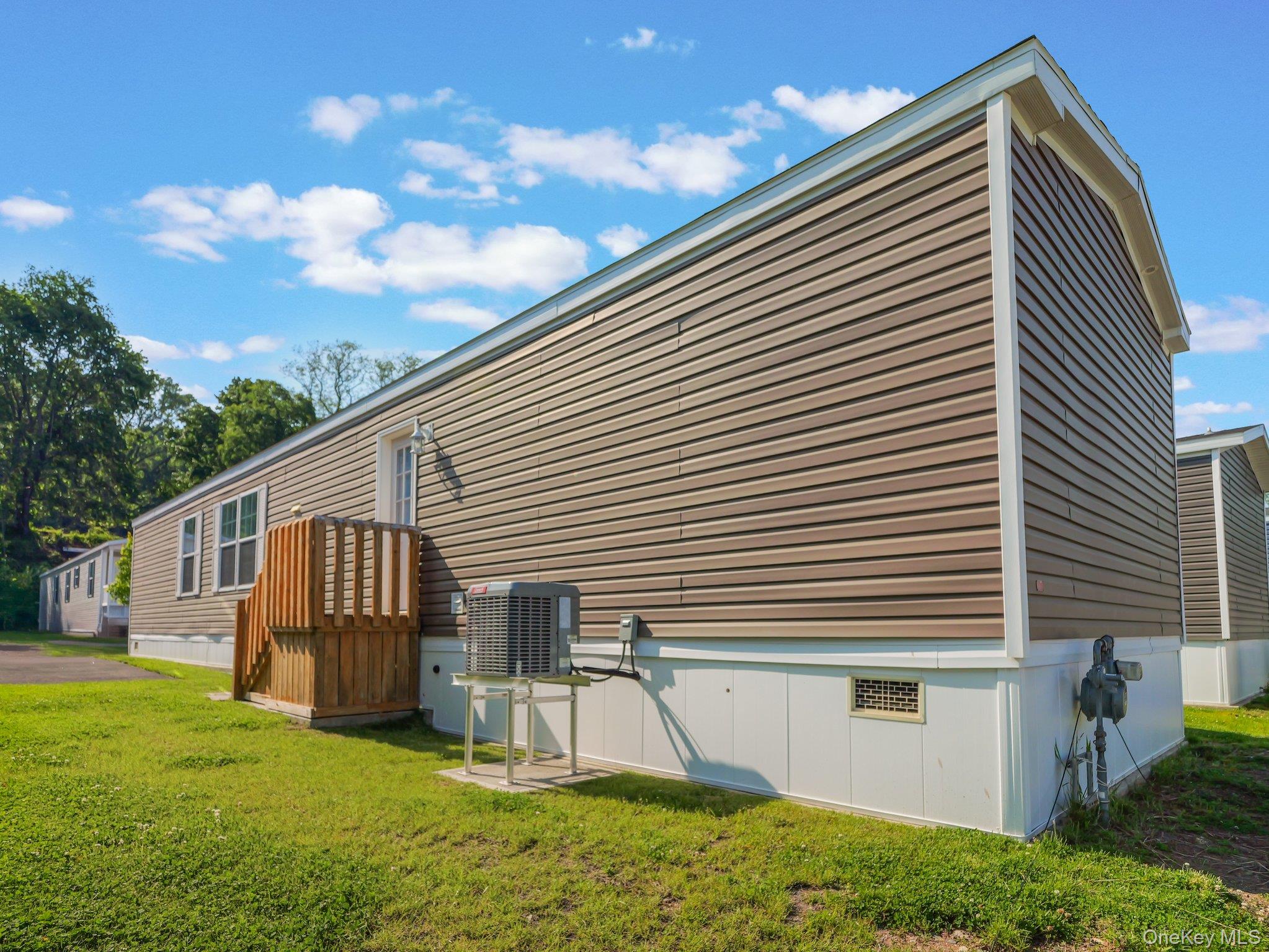 13 Windward Wy, Stony Point, NY 10980