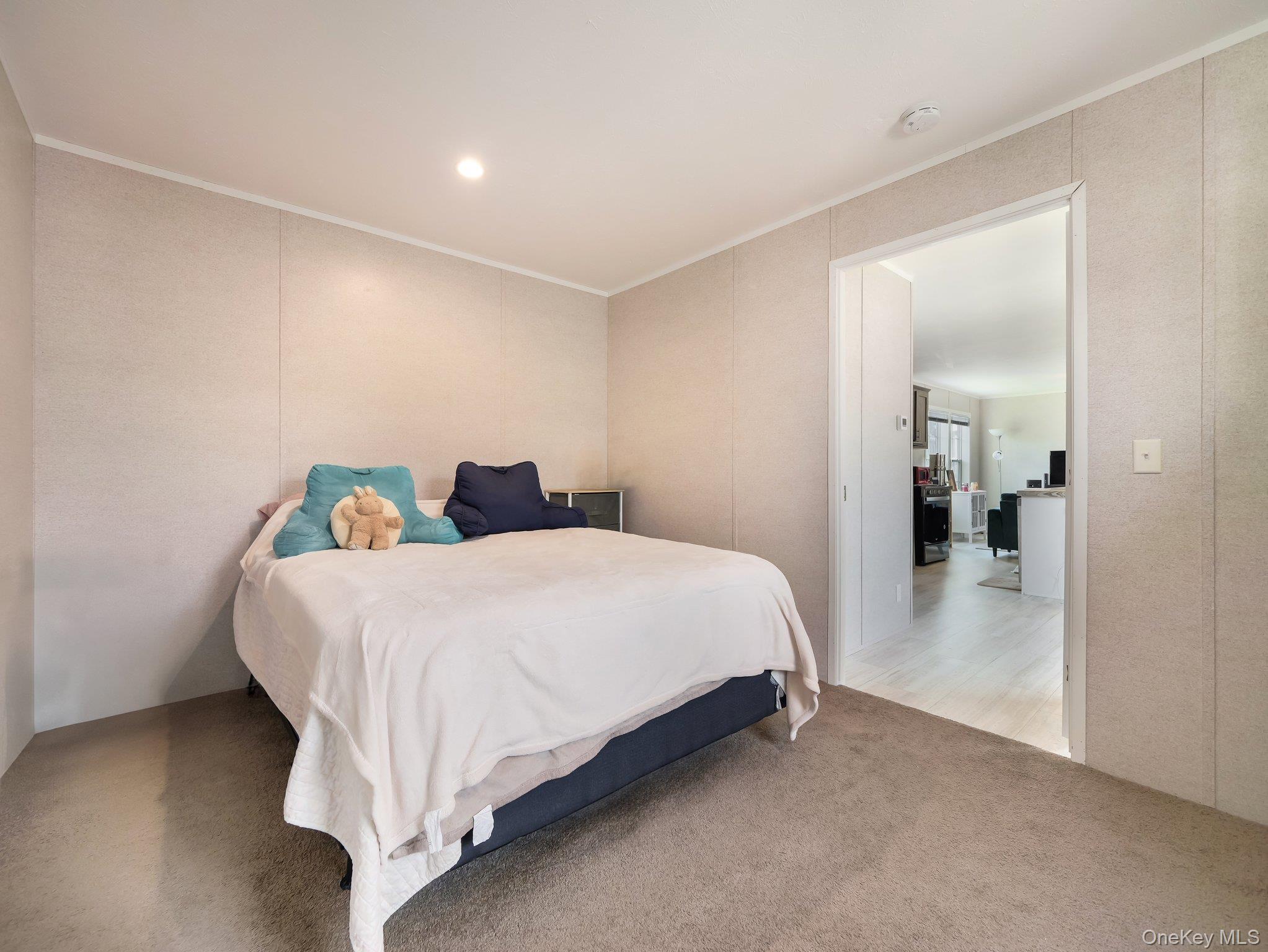 13 Windward Wy, Stony Point, NY 10980