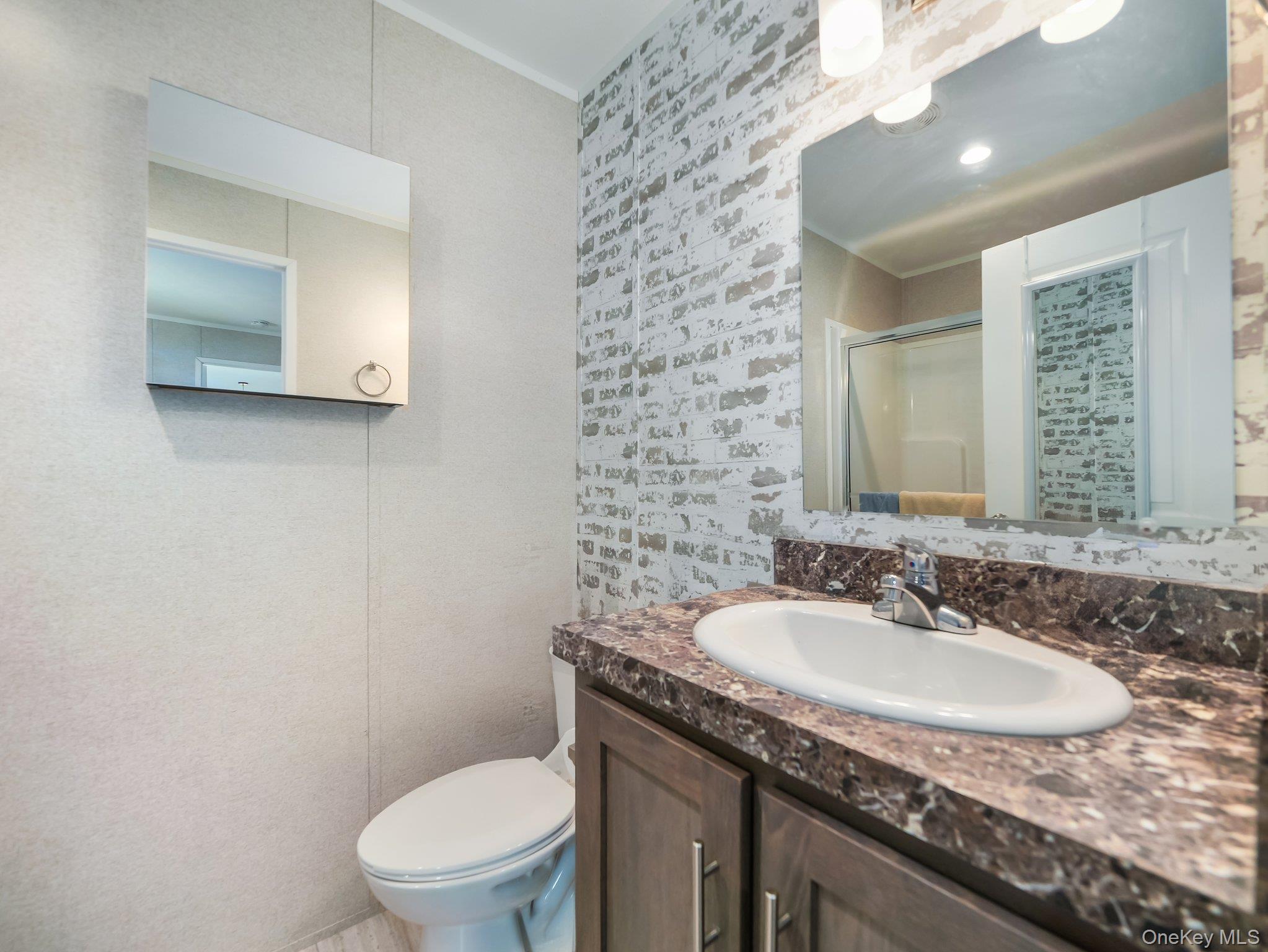 13 Windward Wy, Stony Point, NY 10980