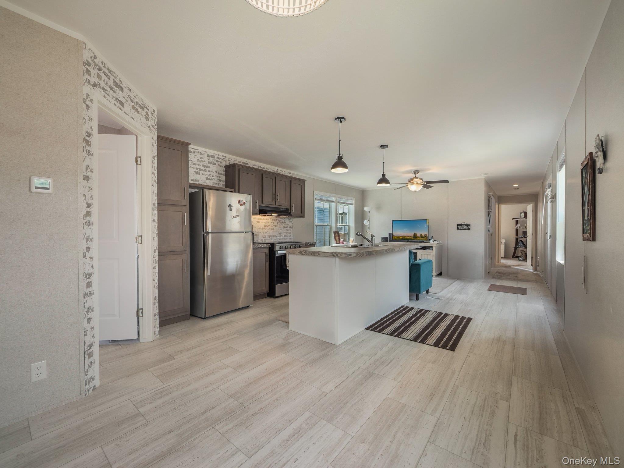 13 Windward Wy, Stony Point, NY 10980