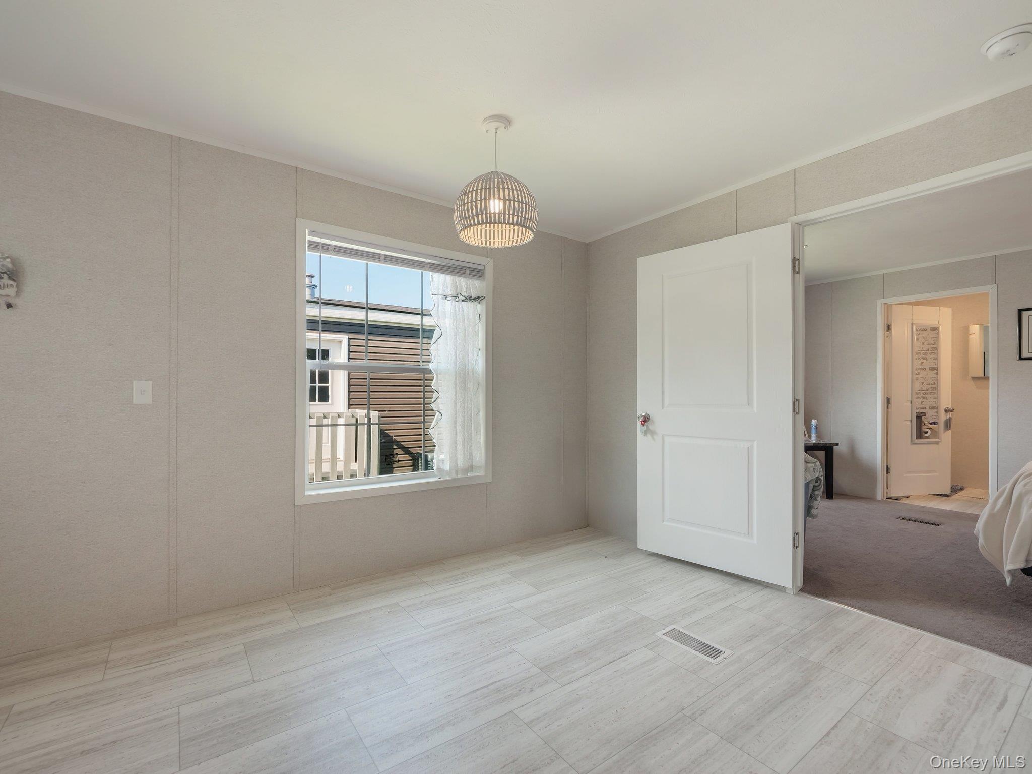 13 Windward Wy, Stony Point, NY 10980