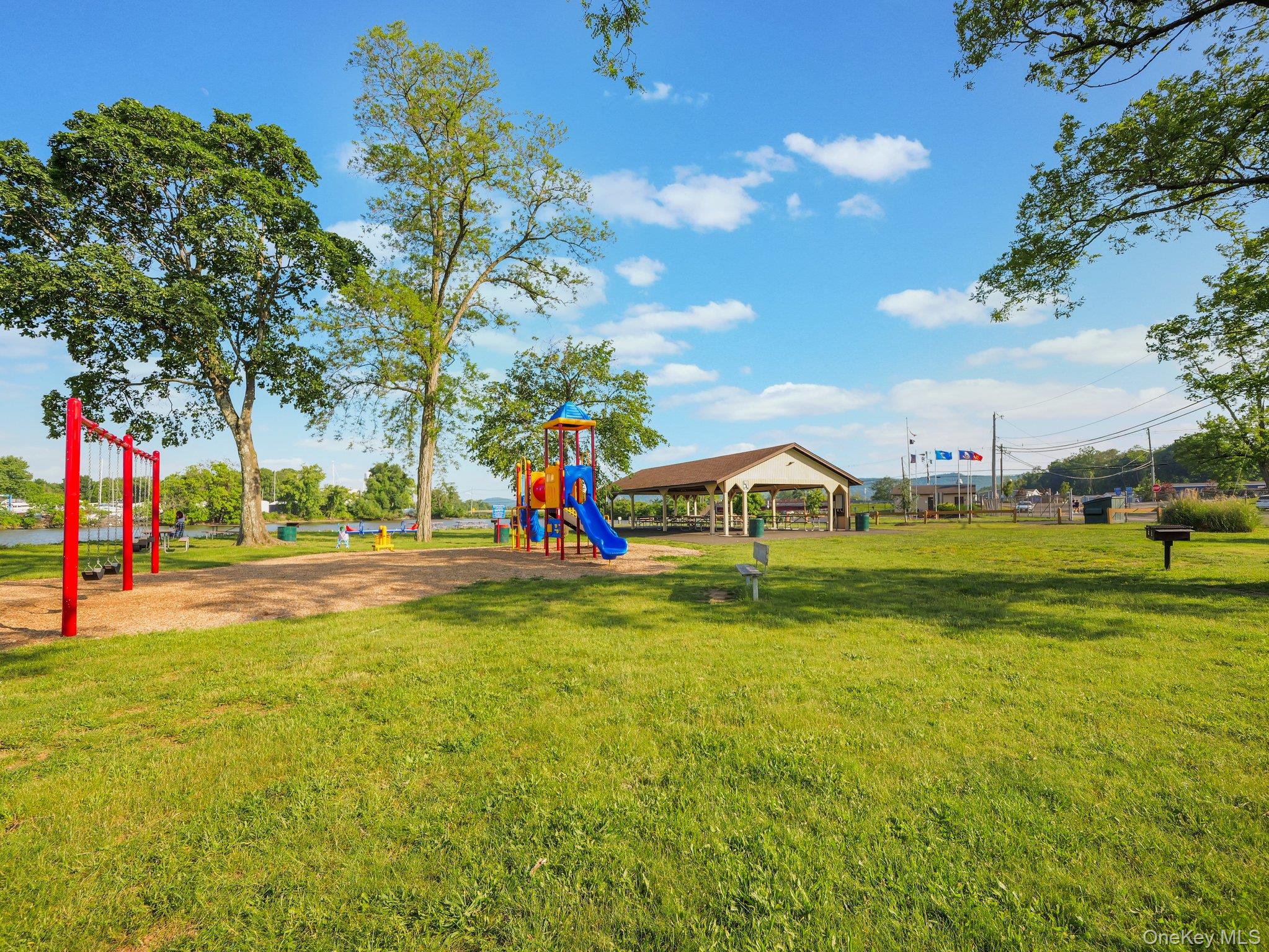 13 Windward Wy, Stony Point, NY 10980