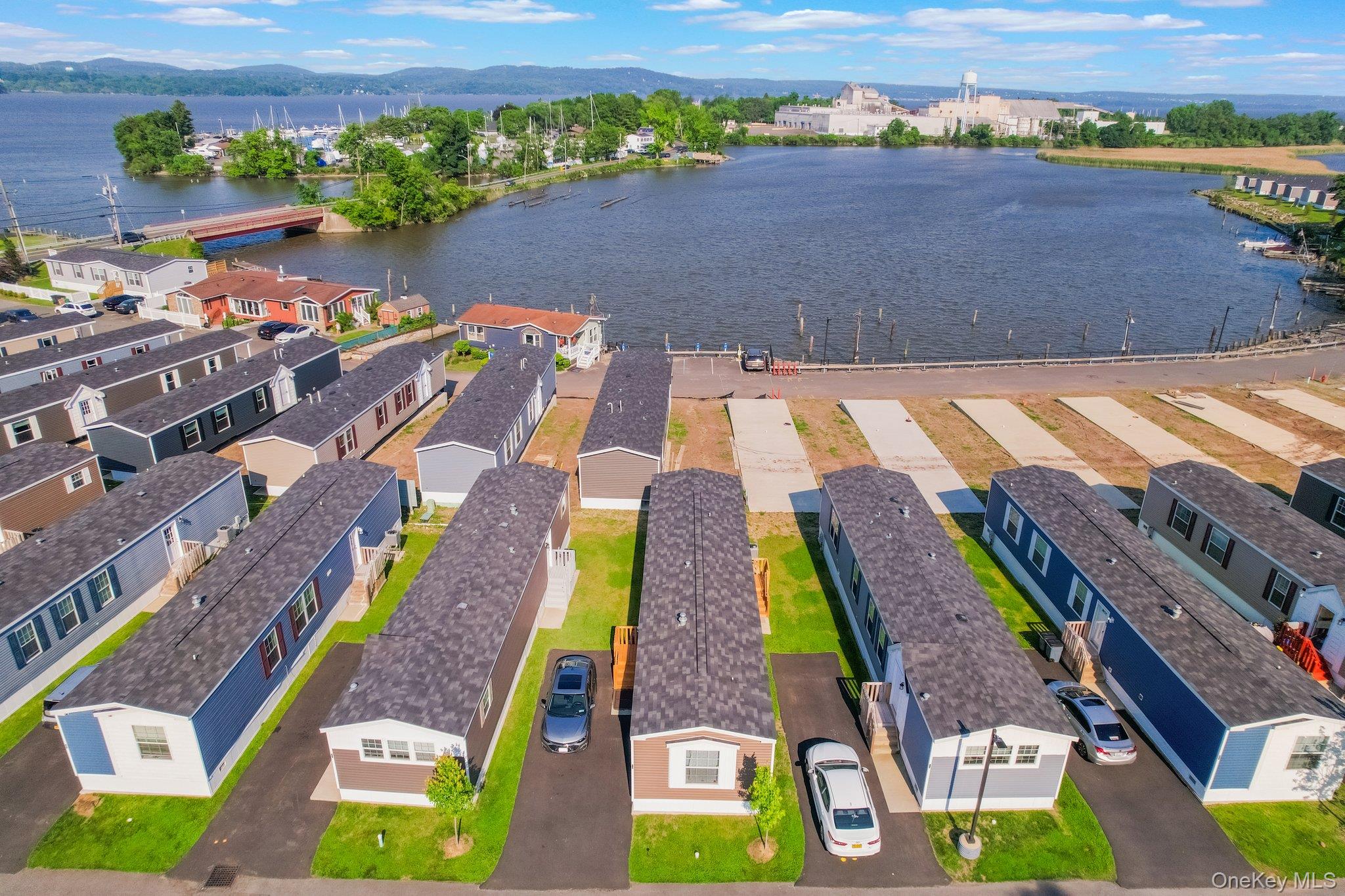 13 Windward Wy, Stony Point, NY 10980