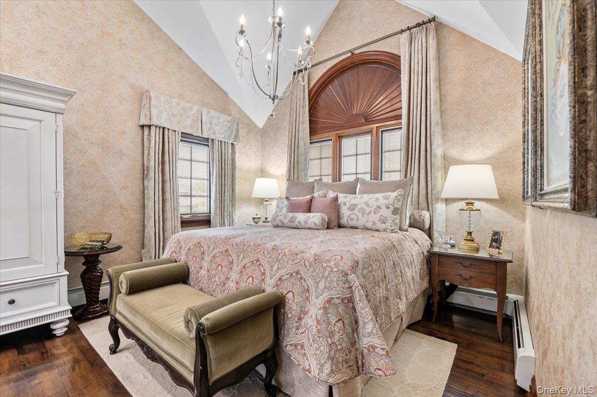 105 Sunrise Lane, Levittown, NY 11756