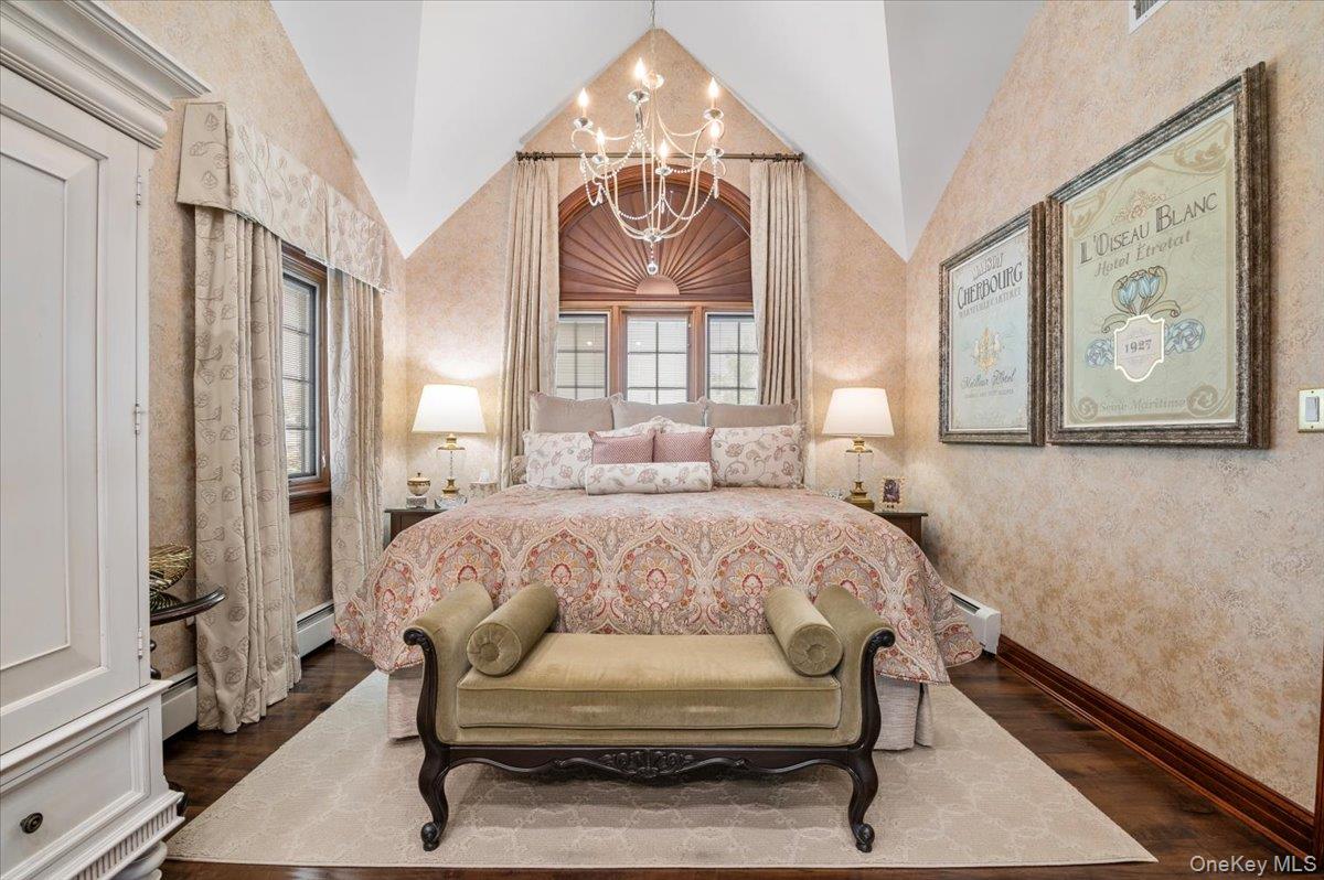 105 Sunrise Lane, Levittown, NY 11756