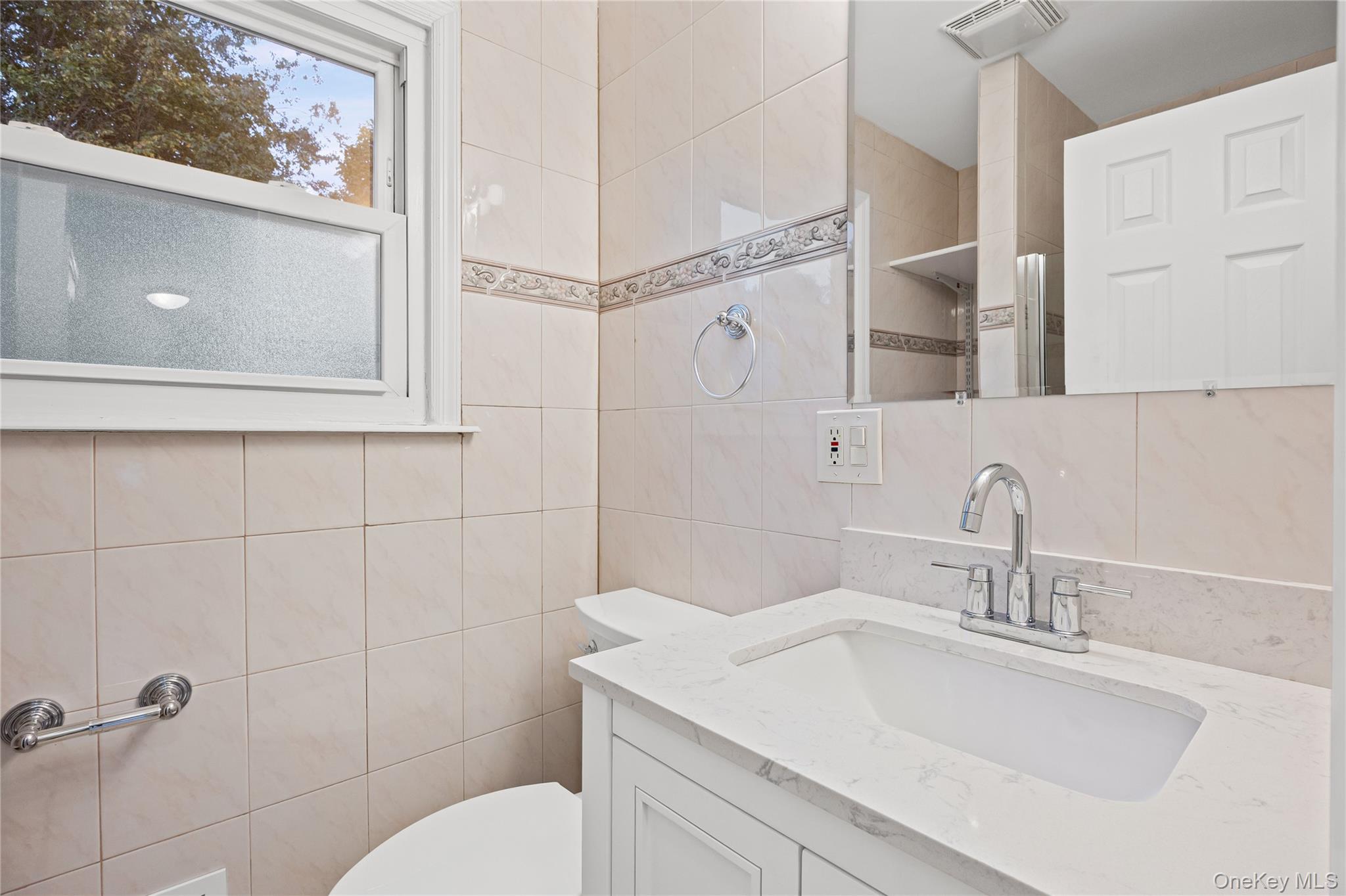 31 Colony Road, Port Jefferson Station, NY 11776