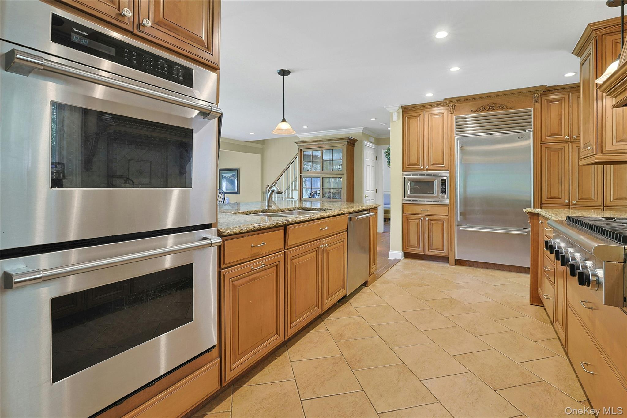 138 Whittier Drive, Thornwood, NY 10594