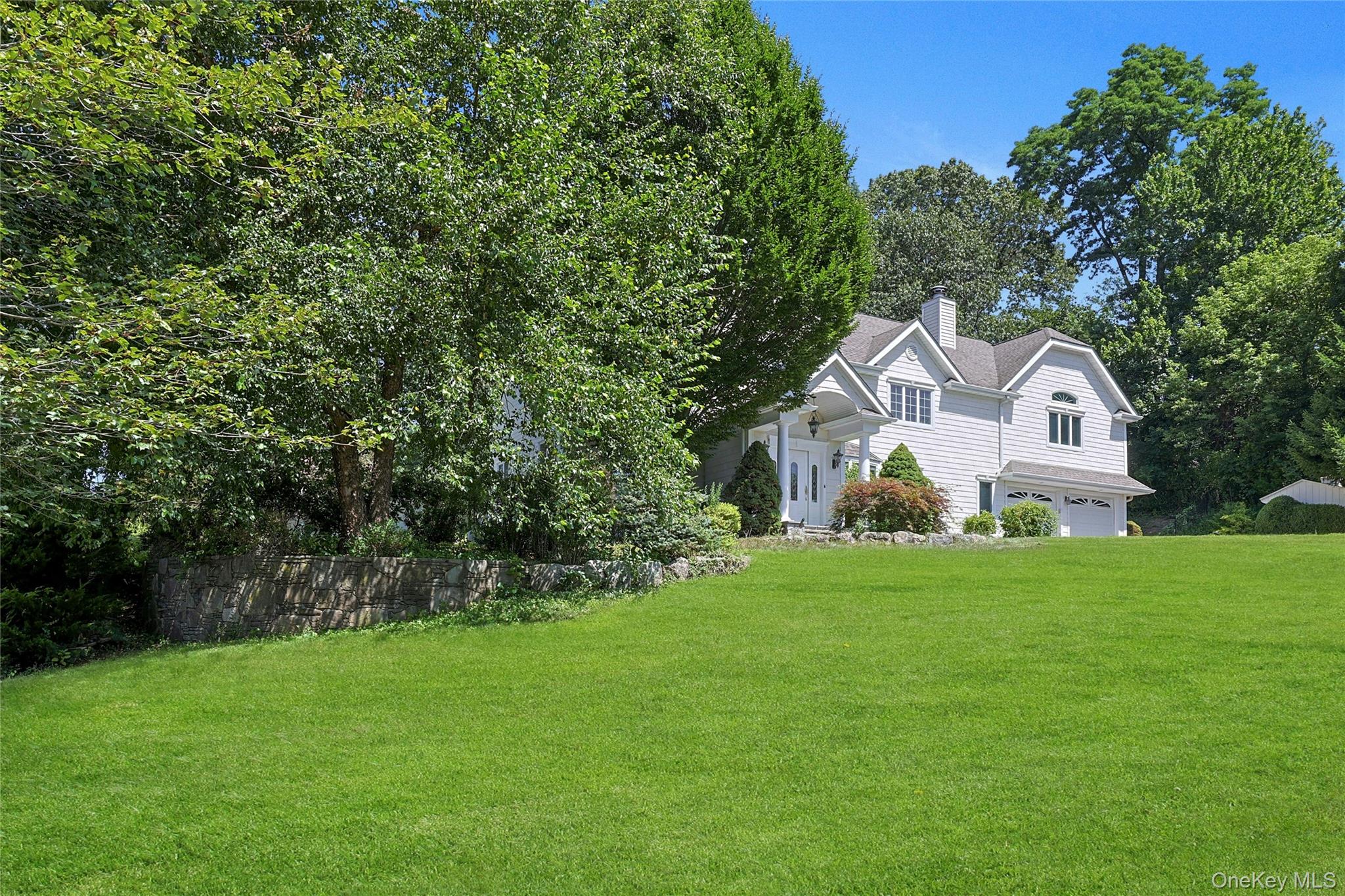 138 Whittier Drive, Thornwood, NY 10594