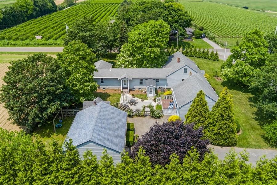 6580 Oregon Road, Cutchogue, NY 11935