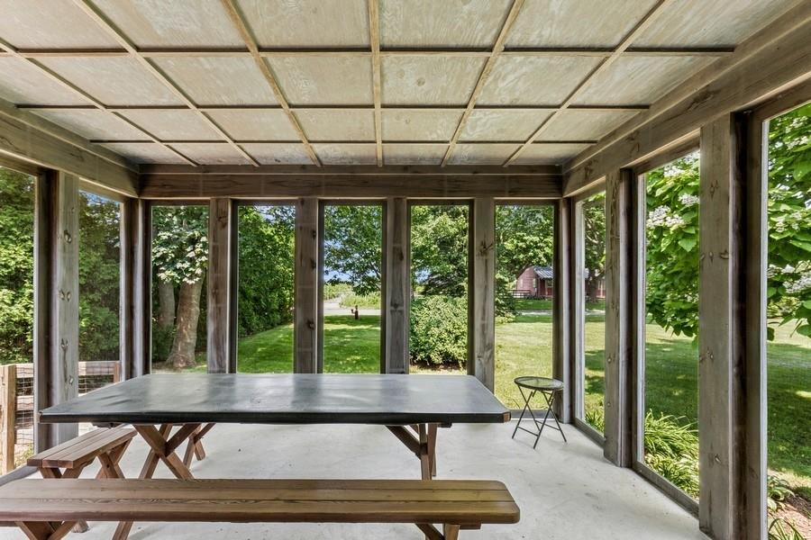 6580 Oregon Road, Cutchogue, NY 11935