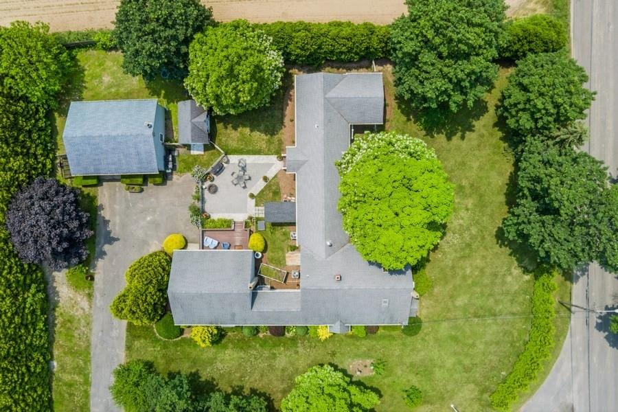 6580 Oregon Road, Cutchogue, NY 11935