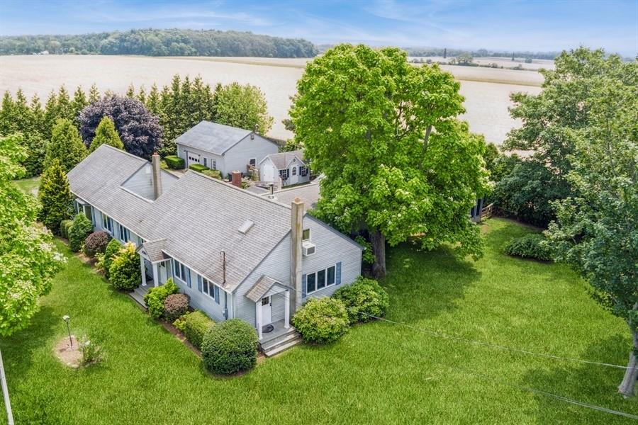 6580 Oregon Road, Cutchogue, NY 11935