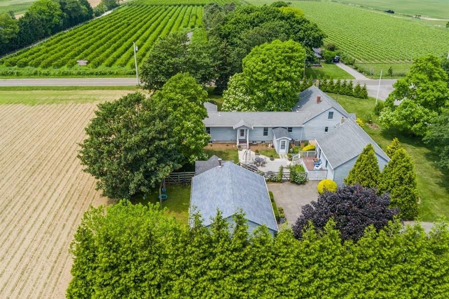 6580 Oregon Road, Cutchogue, NY 11935