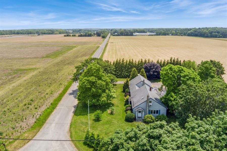 6580 Oregon Road, Cutchogue, NY 11935