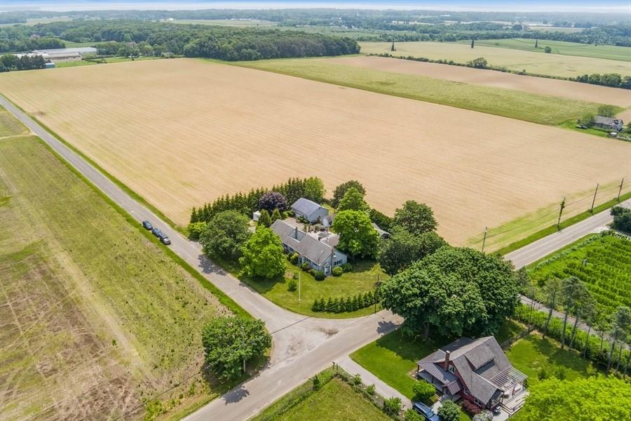 6580 Oregon Road, Cutchogue, NY 11935