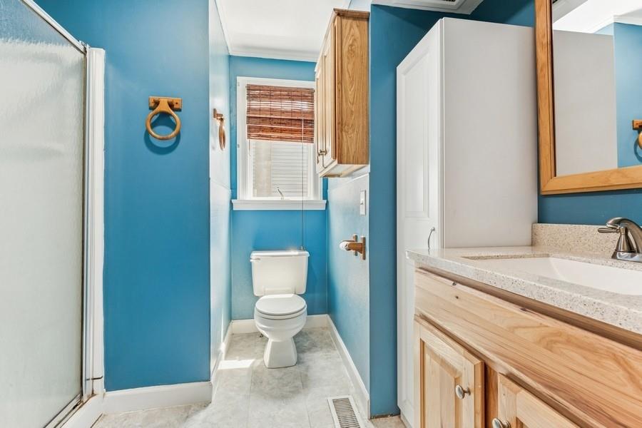 6580 Oregon Road, Cutchogue, NY 11935