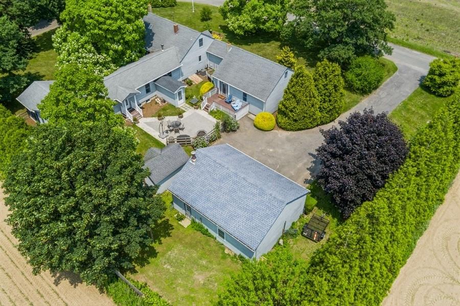 6580 Oregon Road, Cutchogue, NY 11935