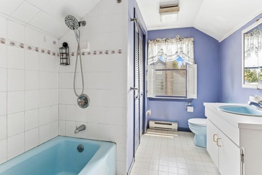 6580 Oregon Road, Cutchogue, NY 11935