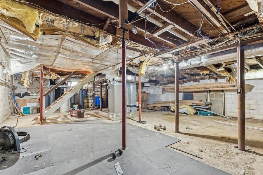 6580 Oregon Road, Cutchogue, NY 11935