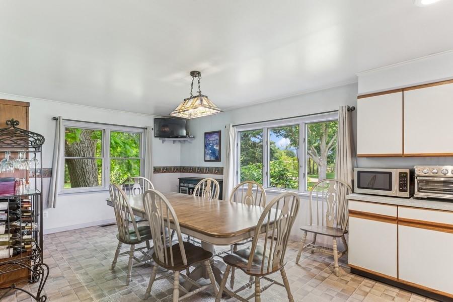 6580 Oregon Road, Cutchogue, NY 11935