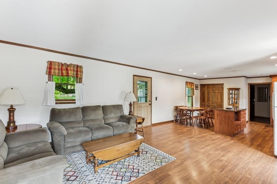 6580 Oregon Road, Cutchogue, NY 11935