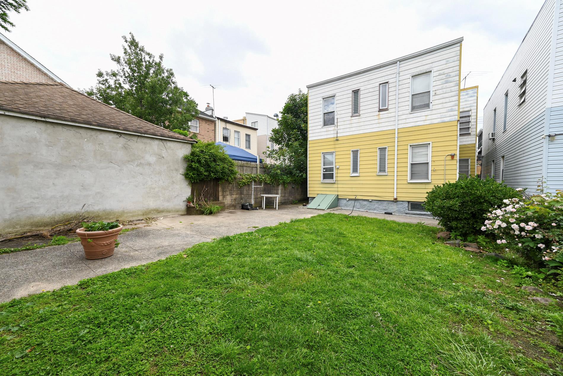 56-57 61st Street, Maspeth, NY 11378