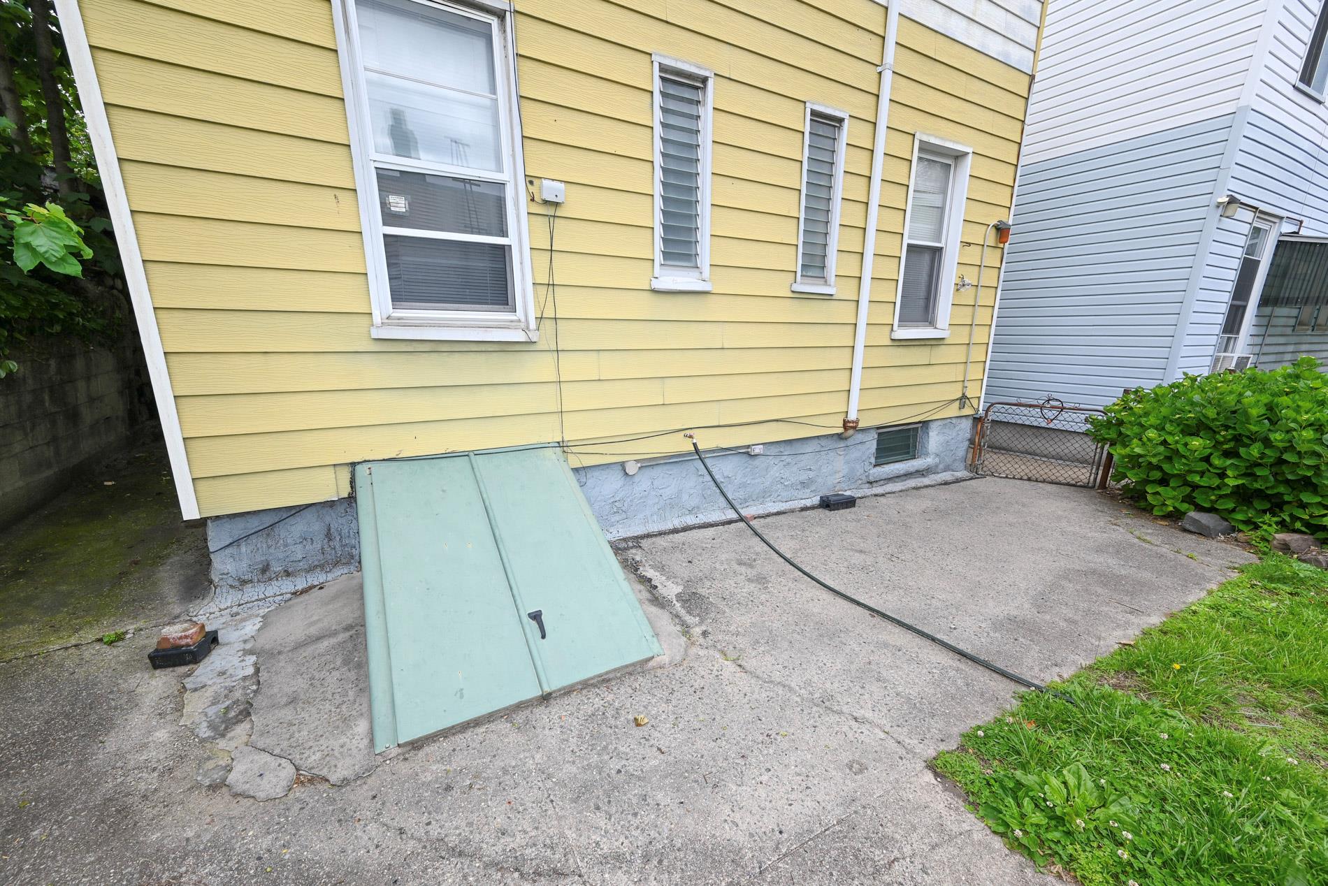 56-57 61st Street, Maspeth, NY 11378