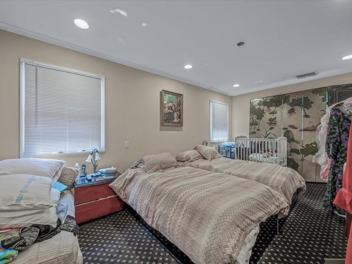 74 Margaret Avenue, Lawrence, NY 11559