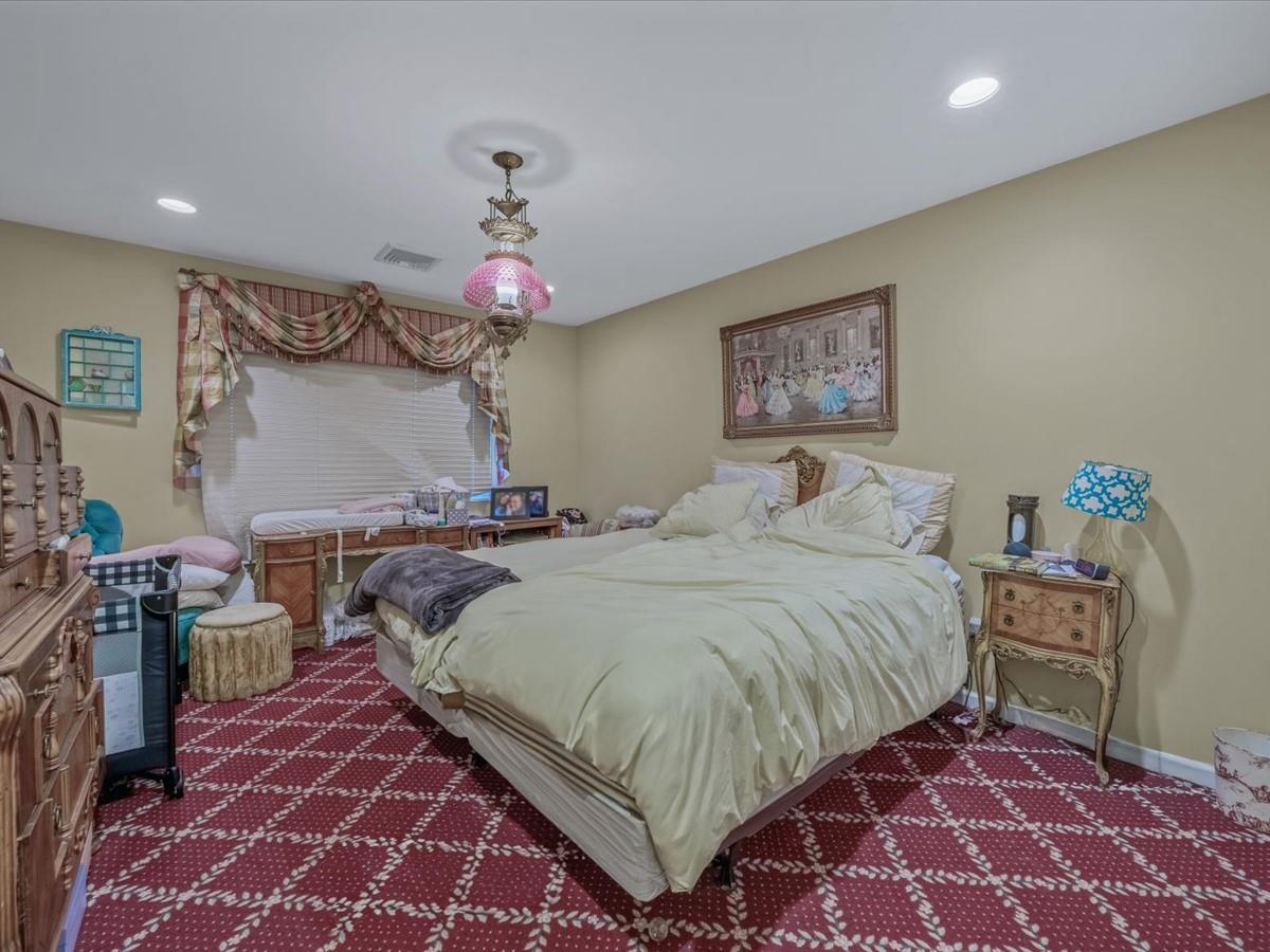 74 Margaret Avenue, Lawrence, NY 11559