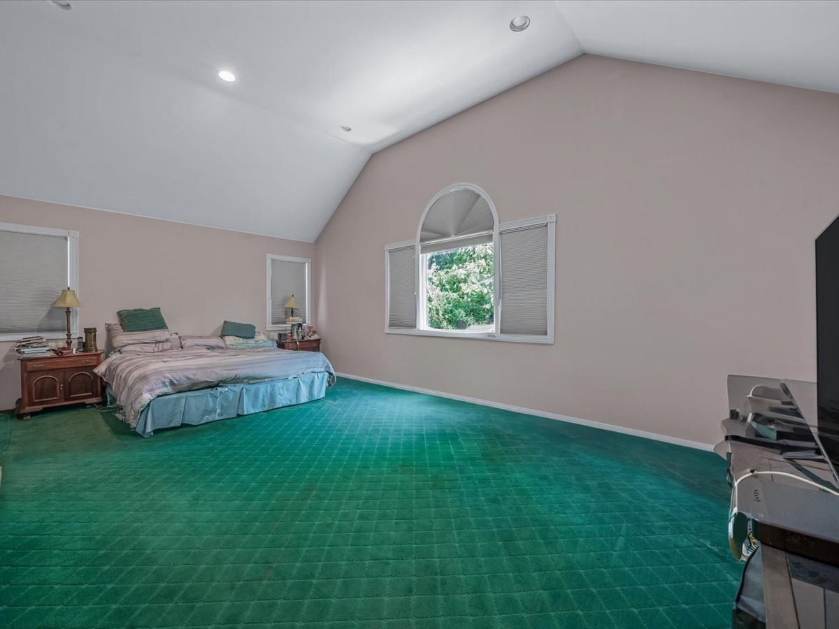 74 Margaret Avenue, Lawrence, NY 11559