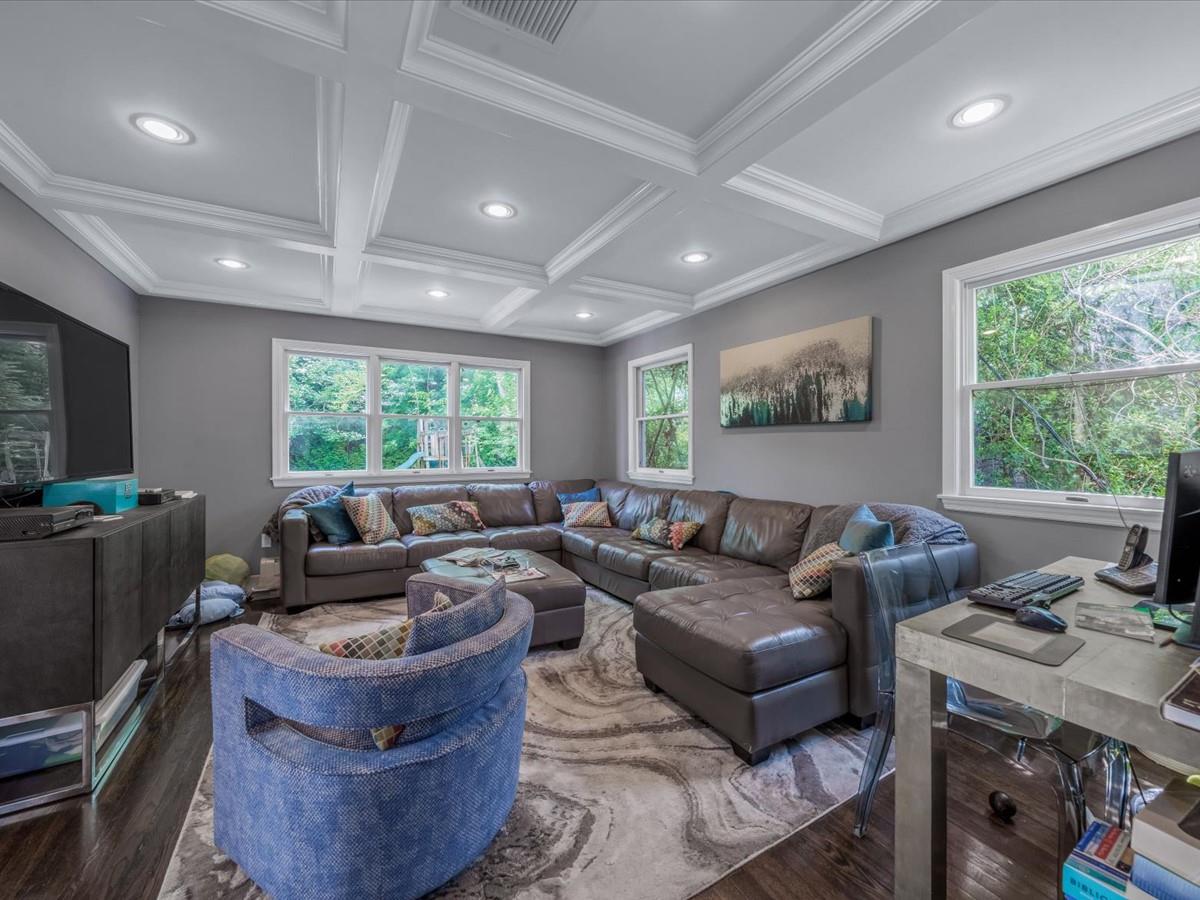 74 Margaret Avenue, Lawrence, NY 11559