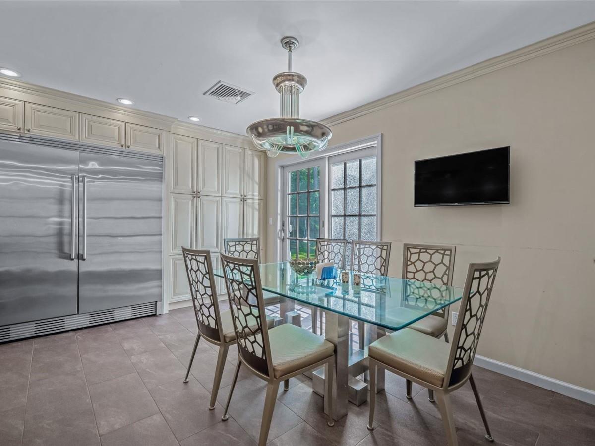 74 Margaret Avenue, Lawrence, NY 11559