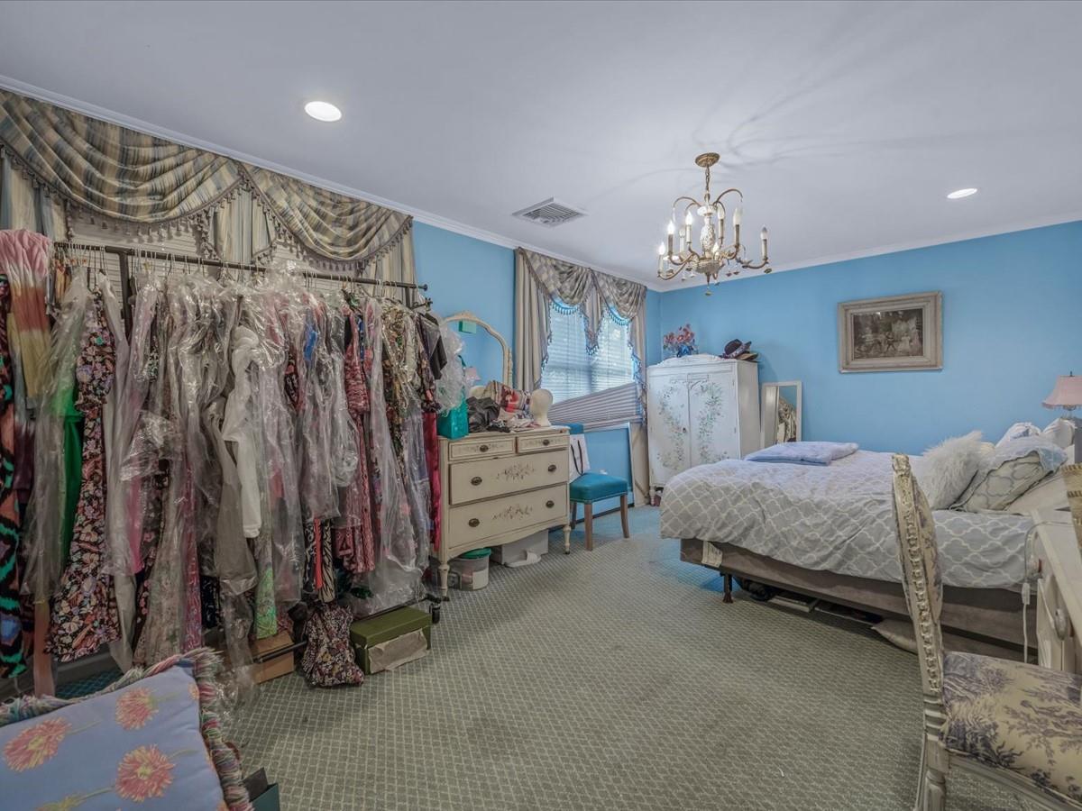 74 Margaret Avenue, Lawrence, NY 11559