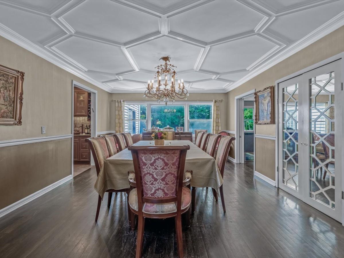 74 Margaret Avenue, Lawrence, NY 11559