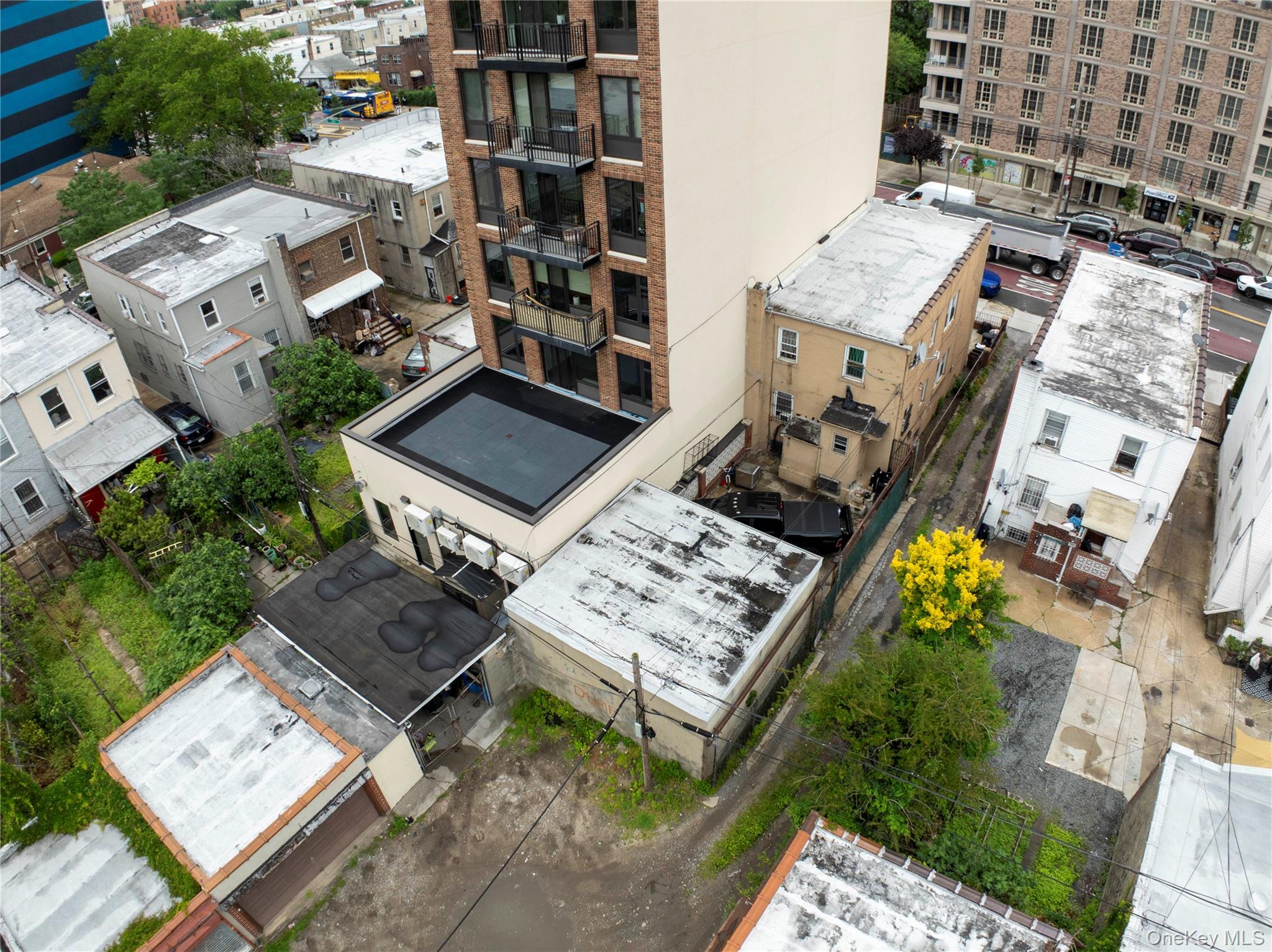 3014 21st Street, Astoria, NY 11103