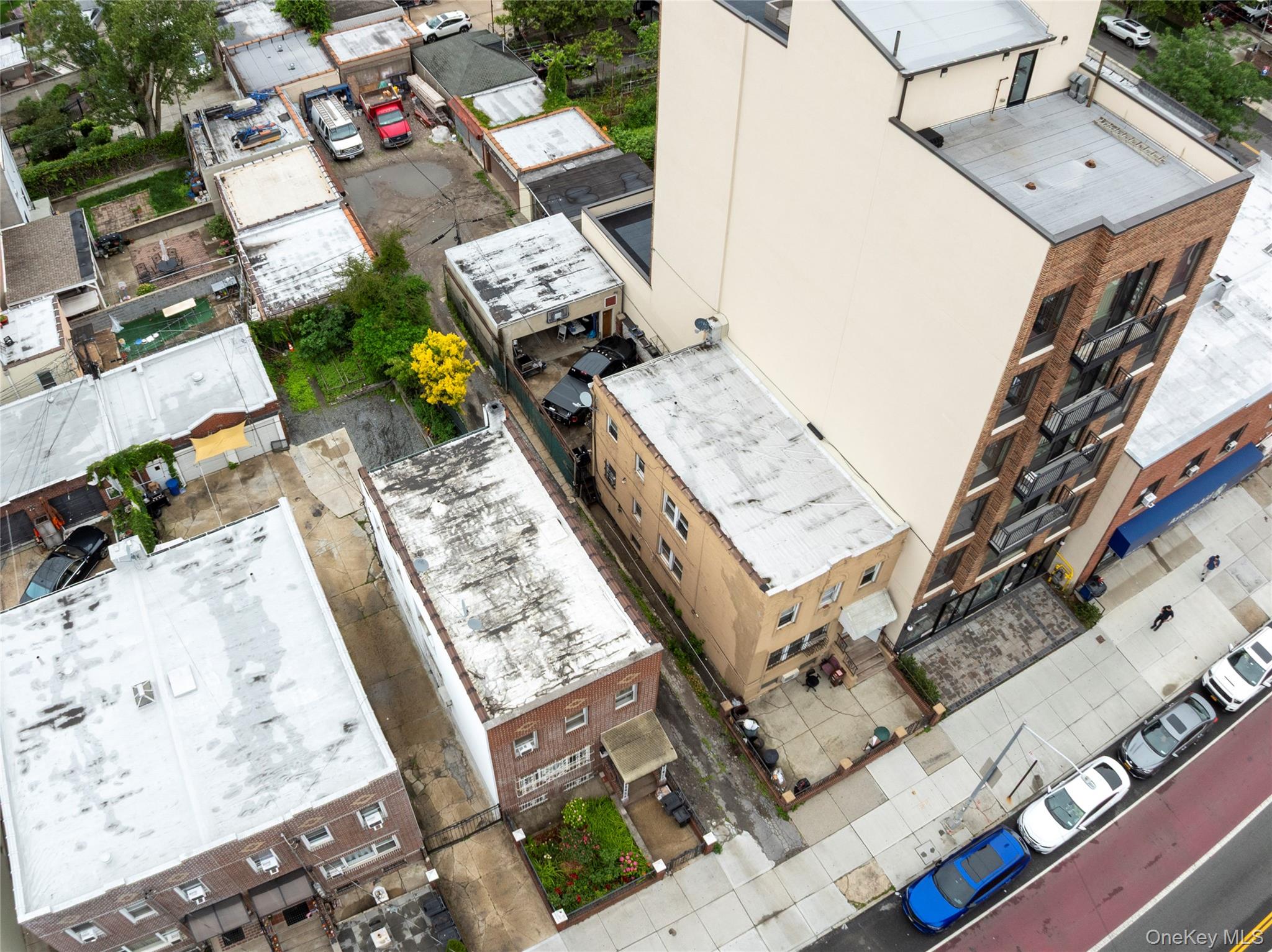 3014 21st Street, Astoria, NY 11103