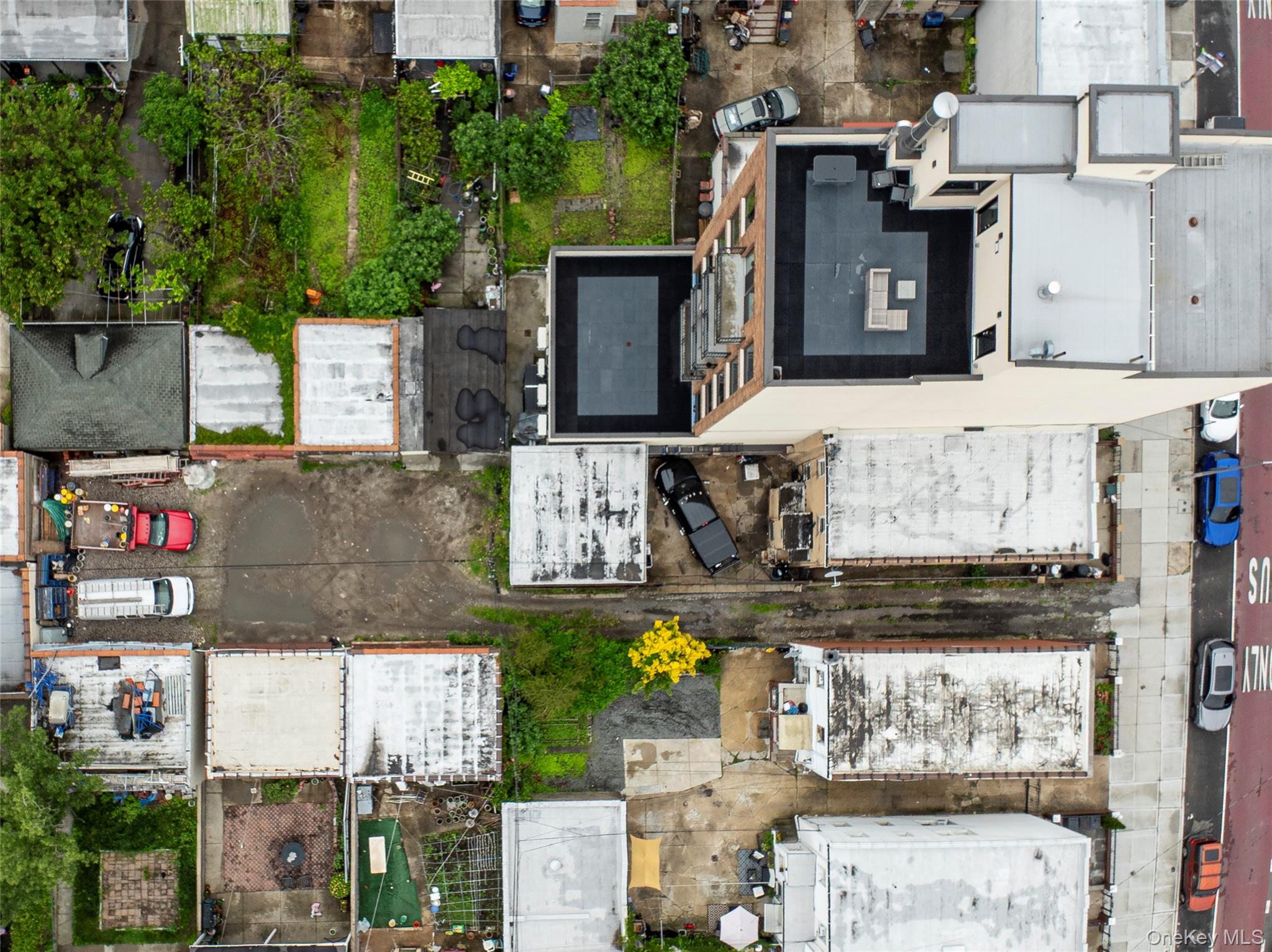 3014 21st Street, Astoria, NY 11103