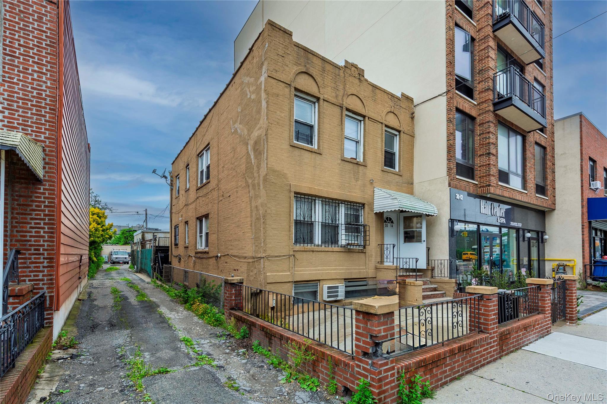 3014 21st Street, Astoria, NY 11103
