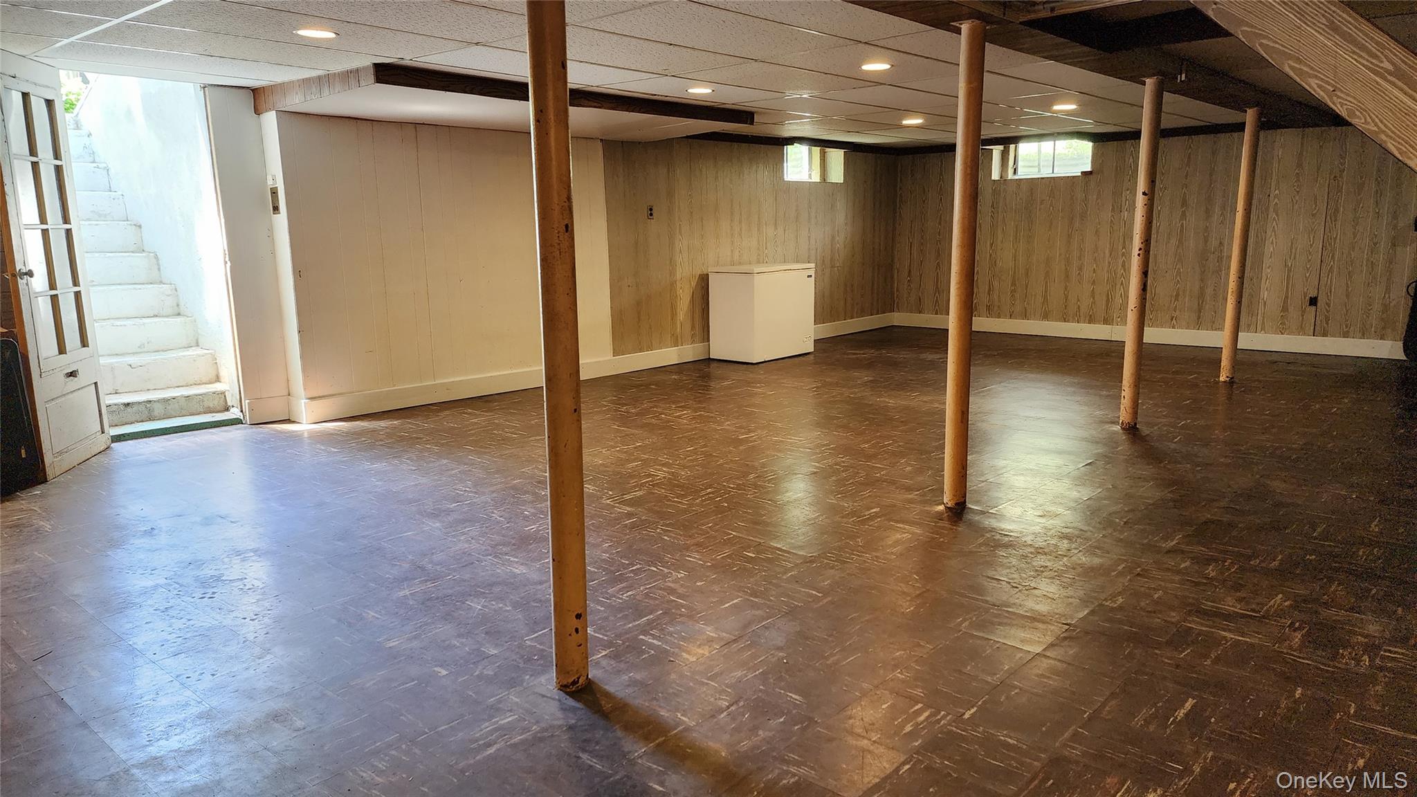 163 Scarcliffe Drive, Malverne, NY 11565