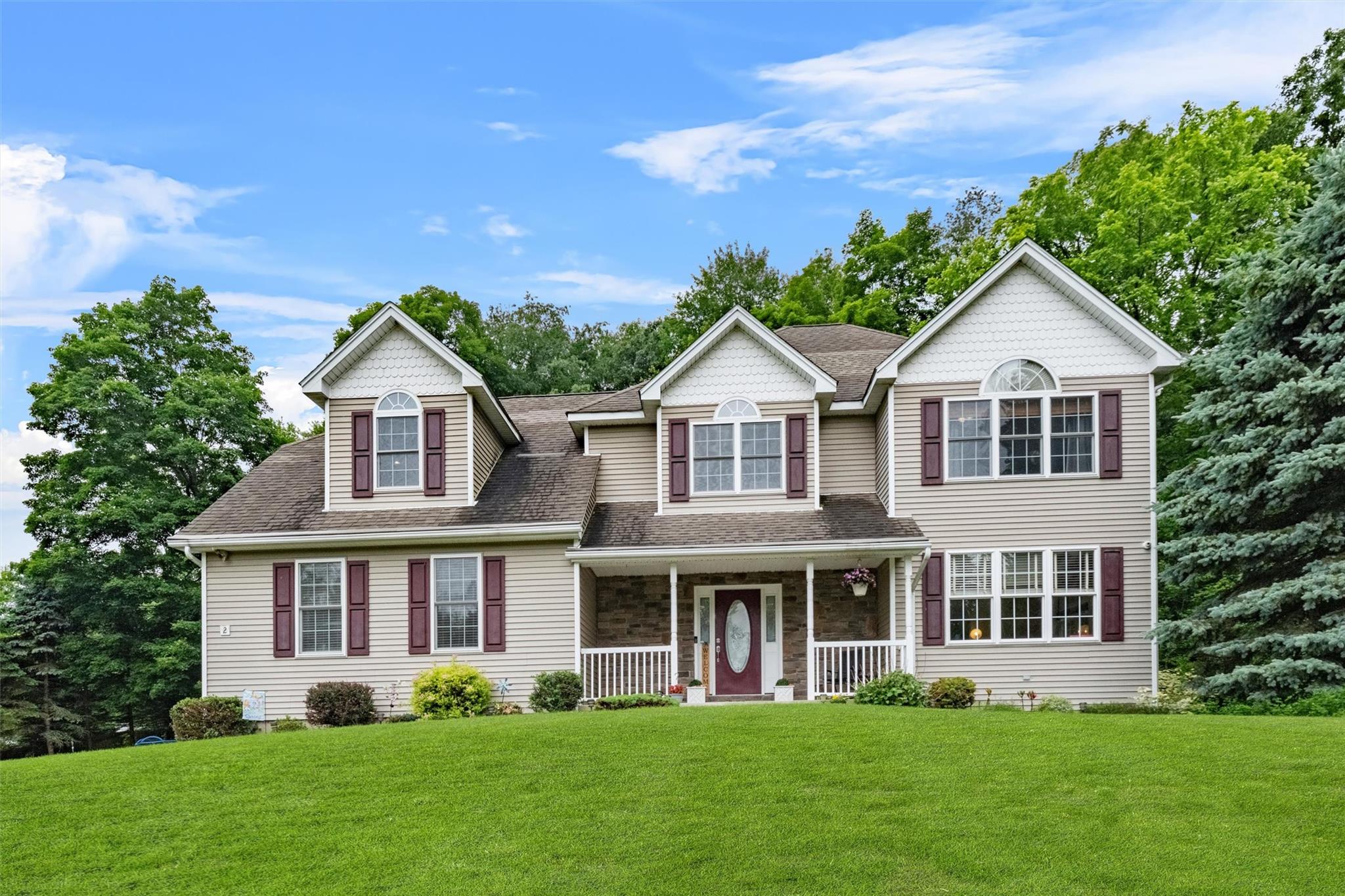 2 Southeast Court, Wallkill, NY 12589