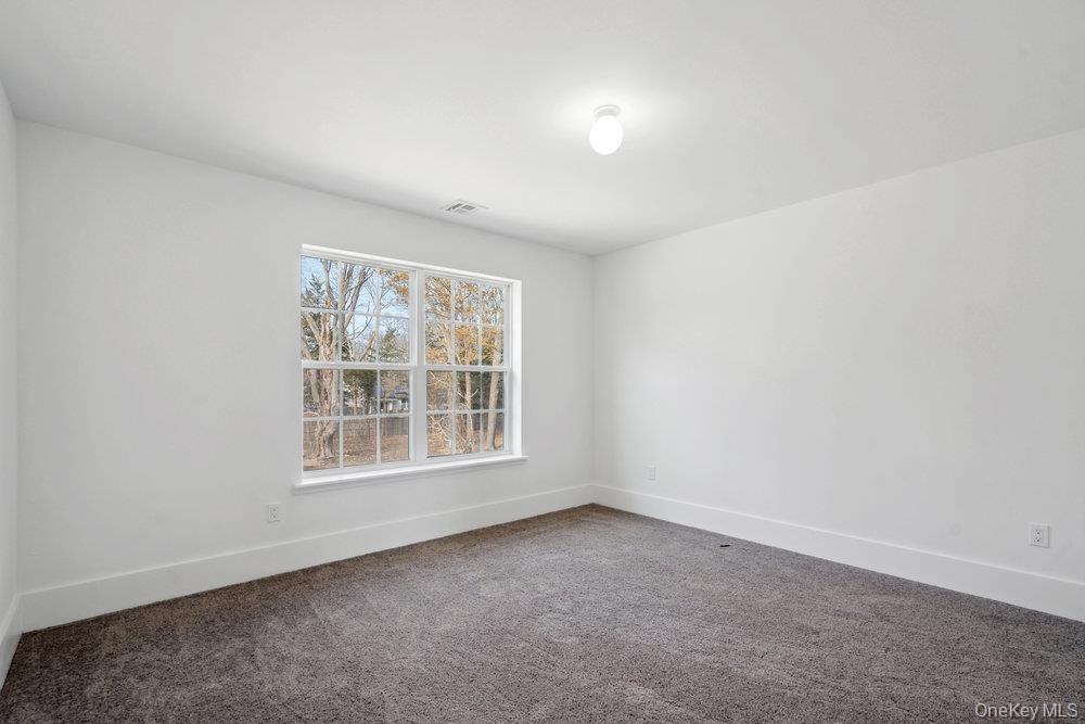 117 CURRANS, Middle Island, NY 11953