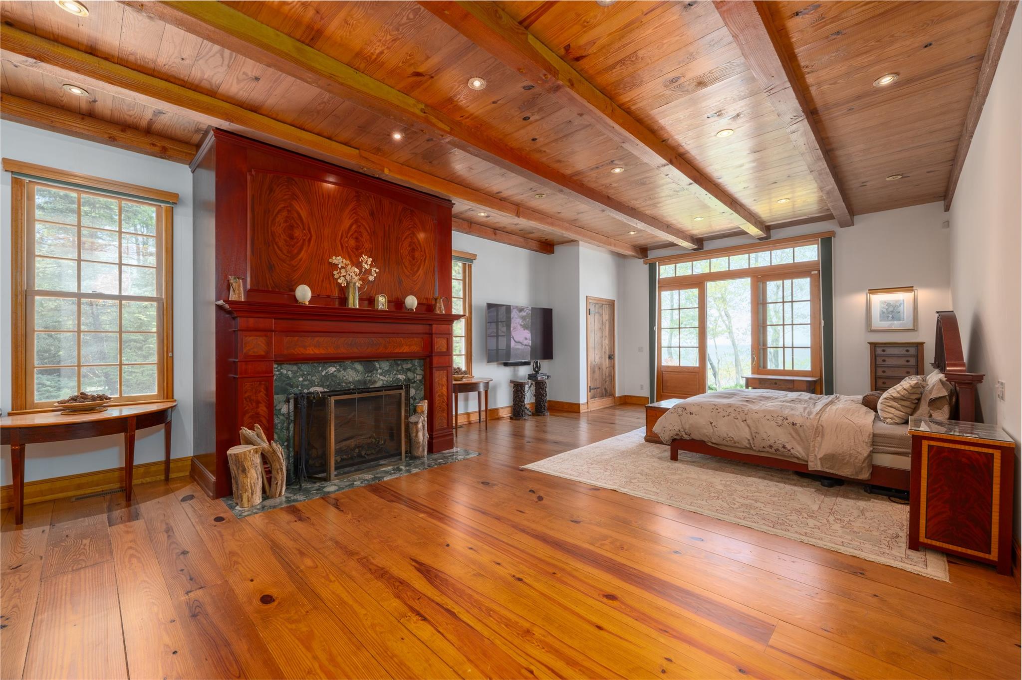 215 Hillcrest Drive N, Orient, NY 11957