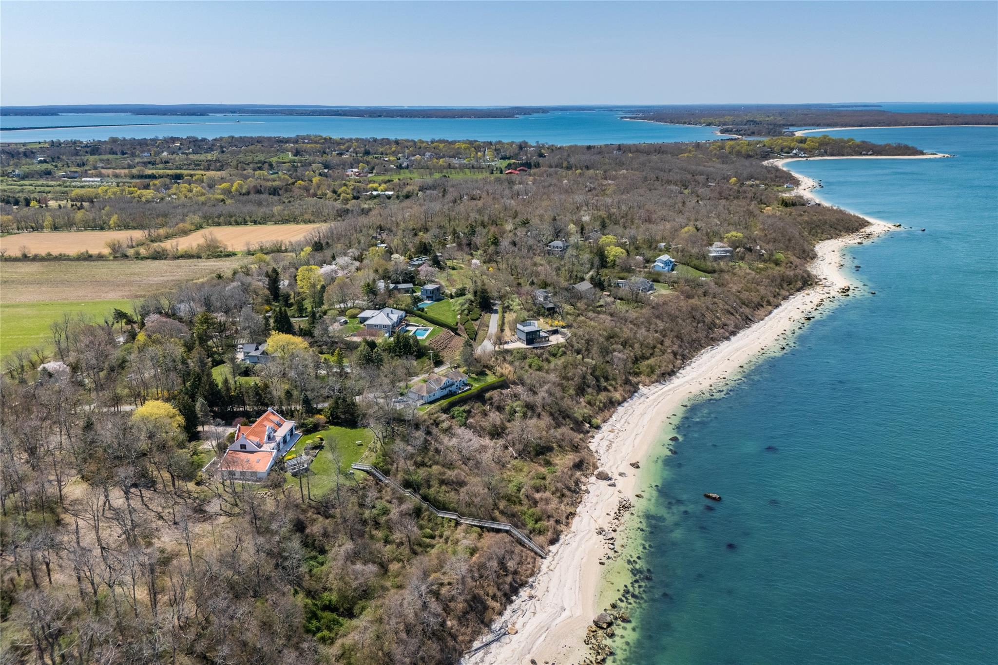 215 Hillcrest Drive N, Orient, NY 11957