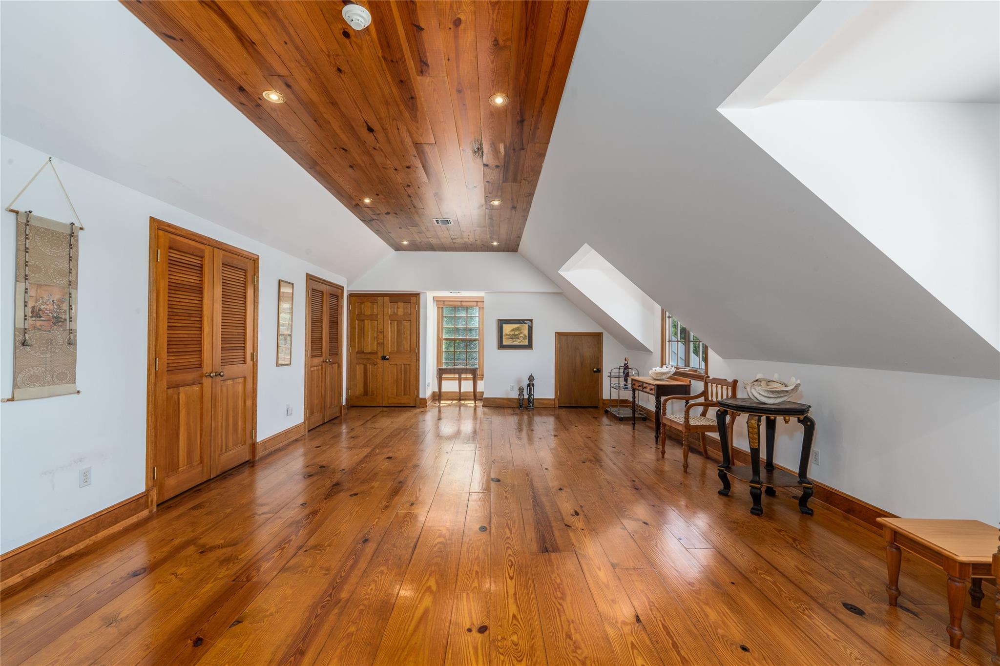 215 Hillcrest Drive N, Orient, NY 11957