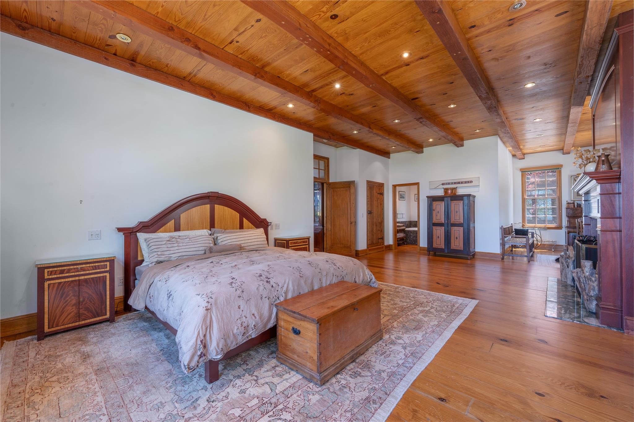 215 Hillcrest Drive N, Orient, NY 11957