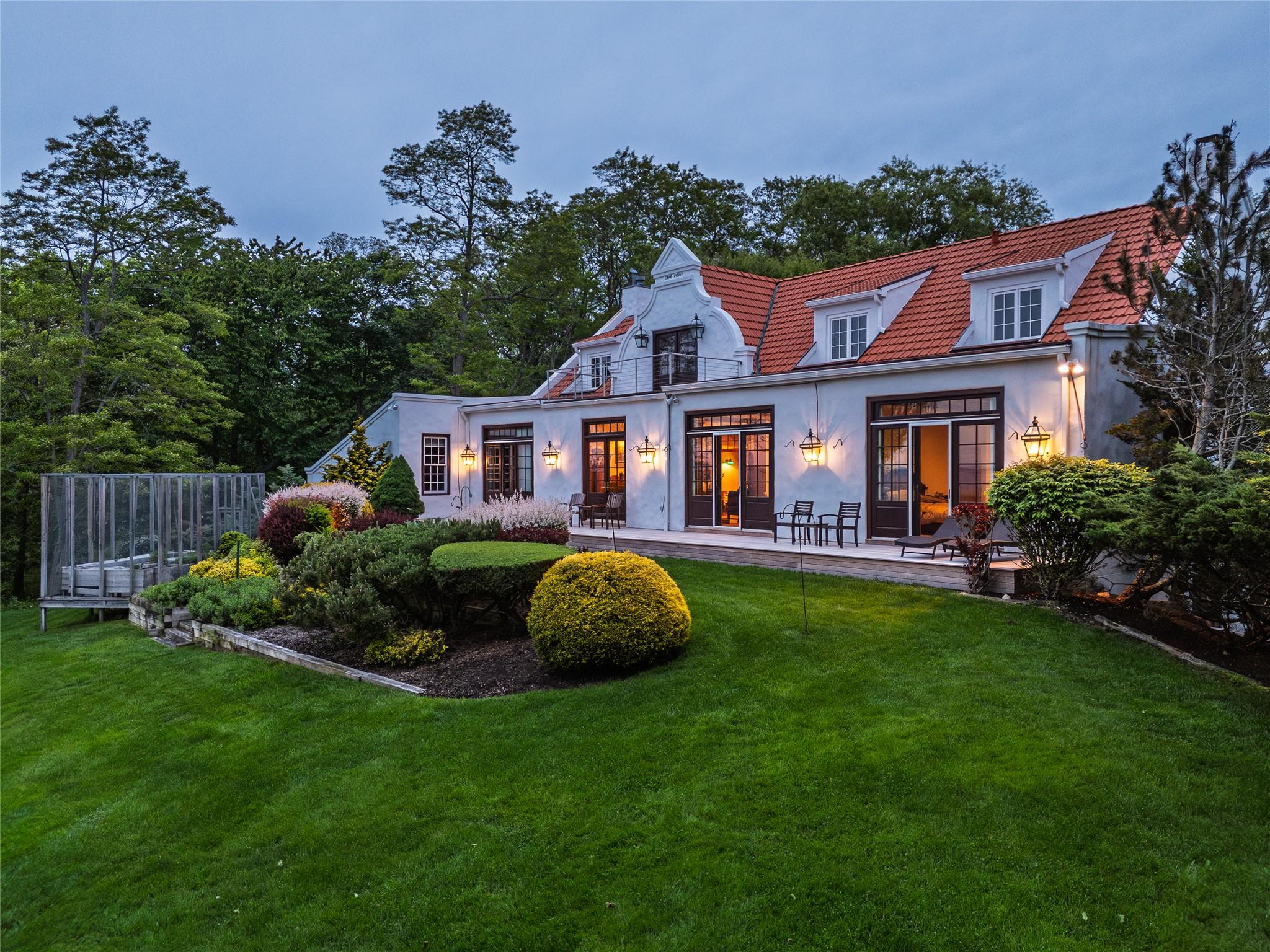 215 Hillcrest Drive N, Orient, NY 11957