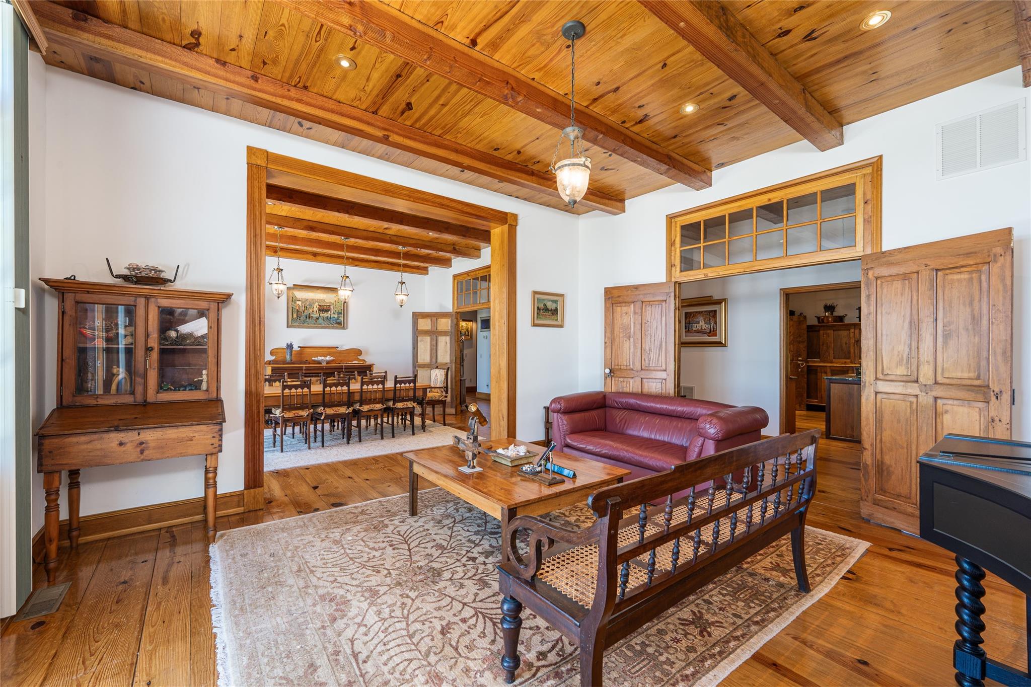 215 Hillcrest Drive N, Orient, NY 11957